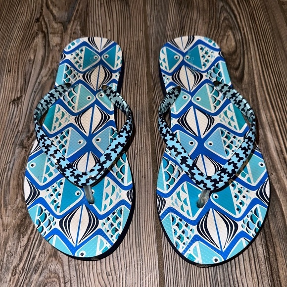 Vera Bradley Blue Flip Flops - Picture 1 of 5